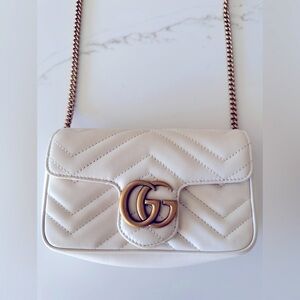 Gucci Marmont Super Mini 🤍
